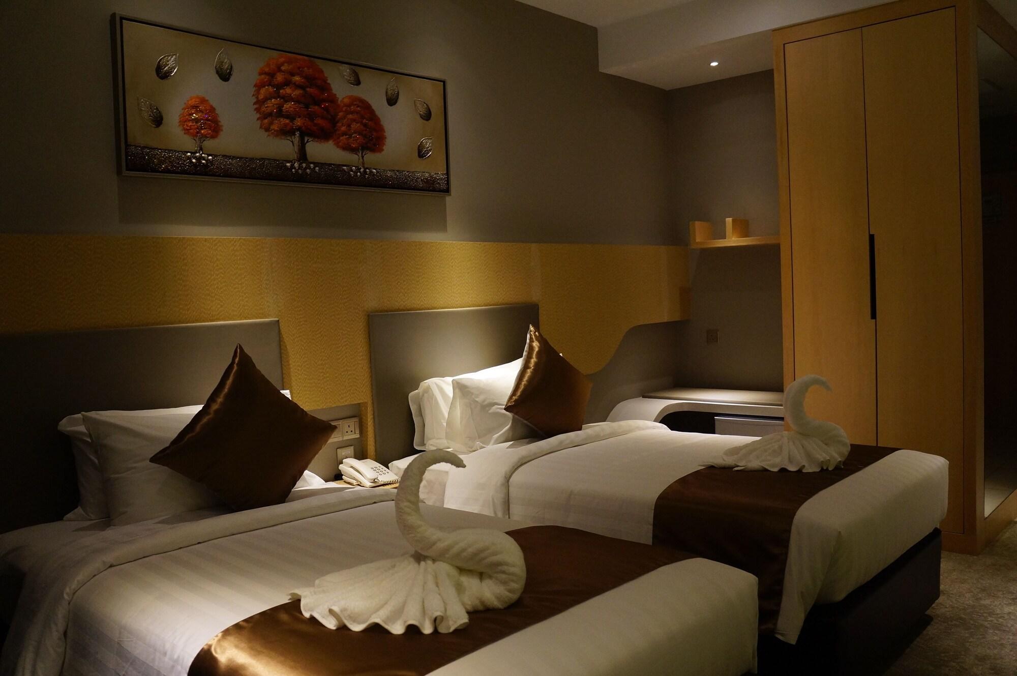 Greens Hotel & Suites Bintulu Exterior photo