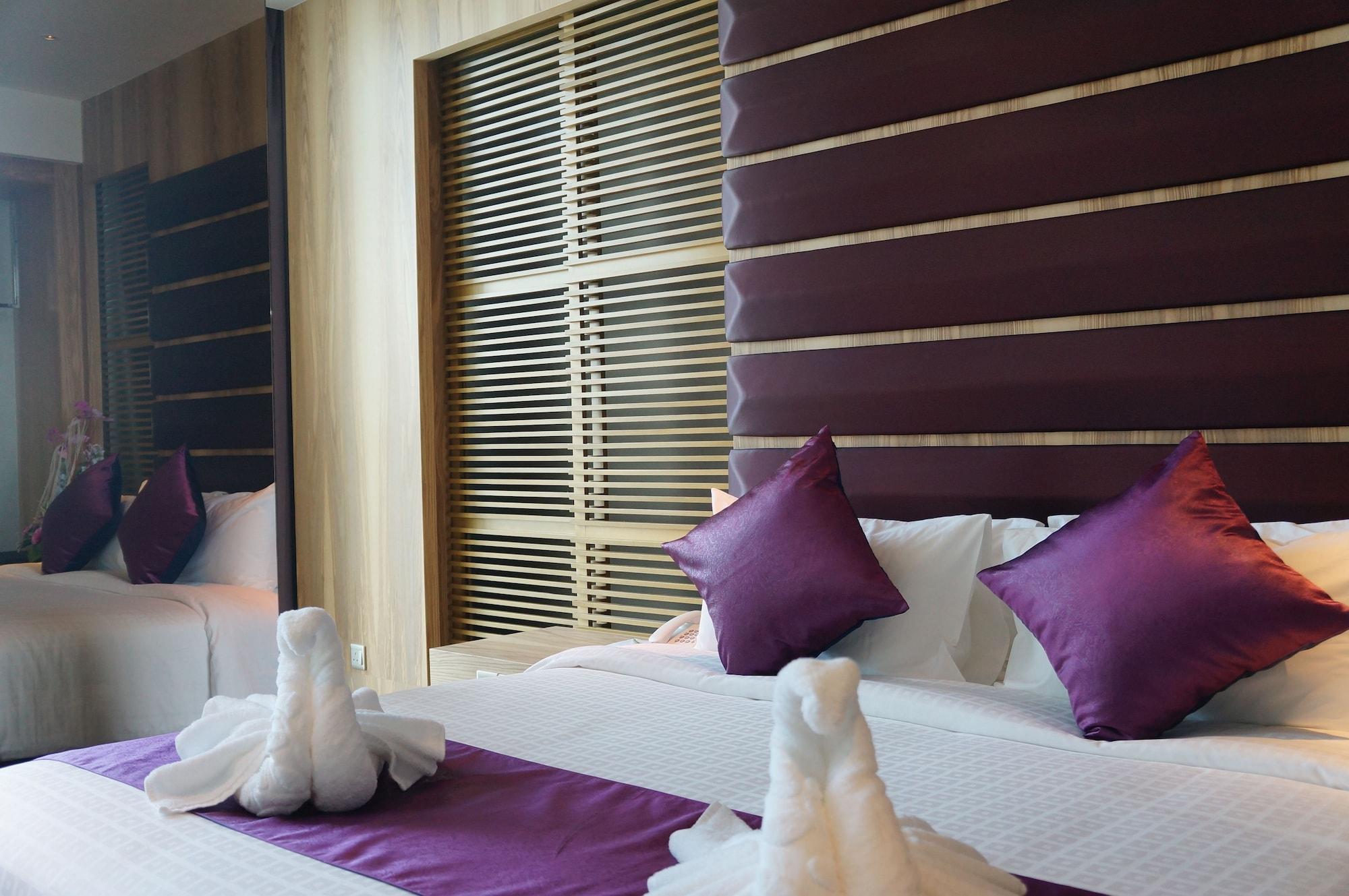 Greens Hotel & Suites Bintulu Exterior photo