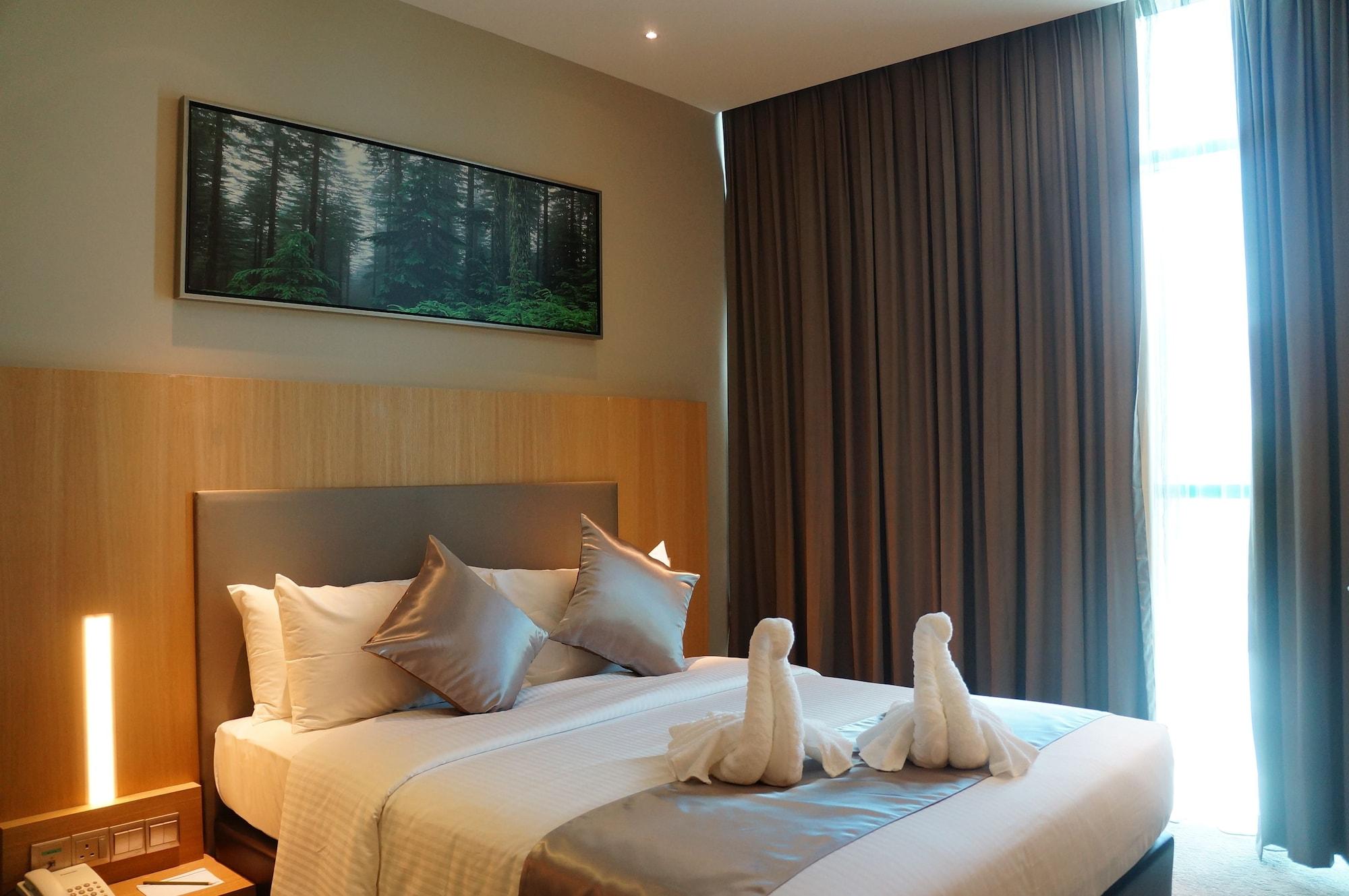 Greens Hotel & Suites Bintulu Exterior photo