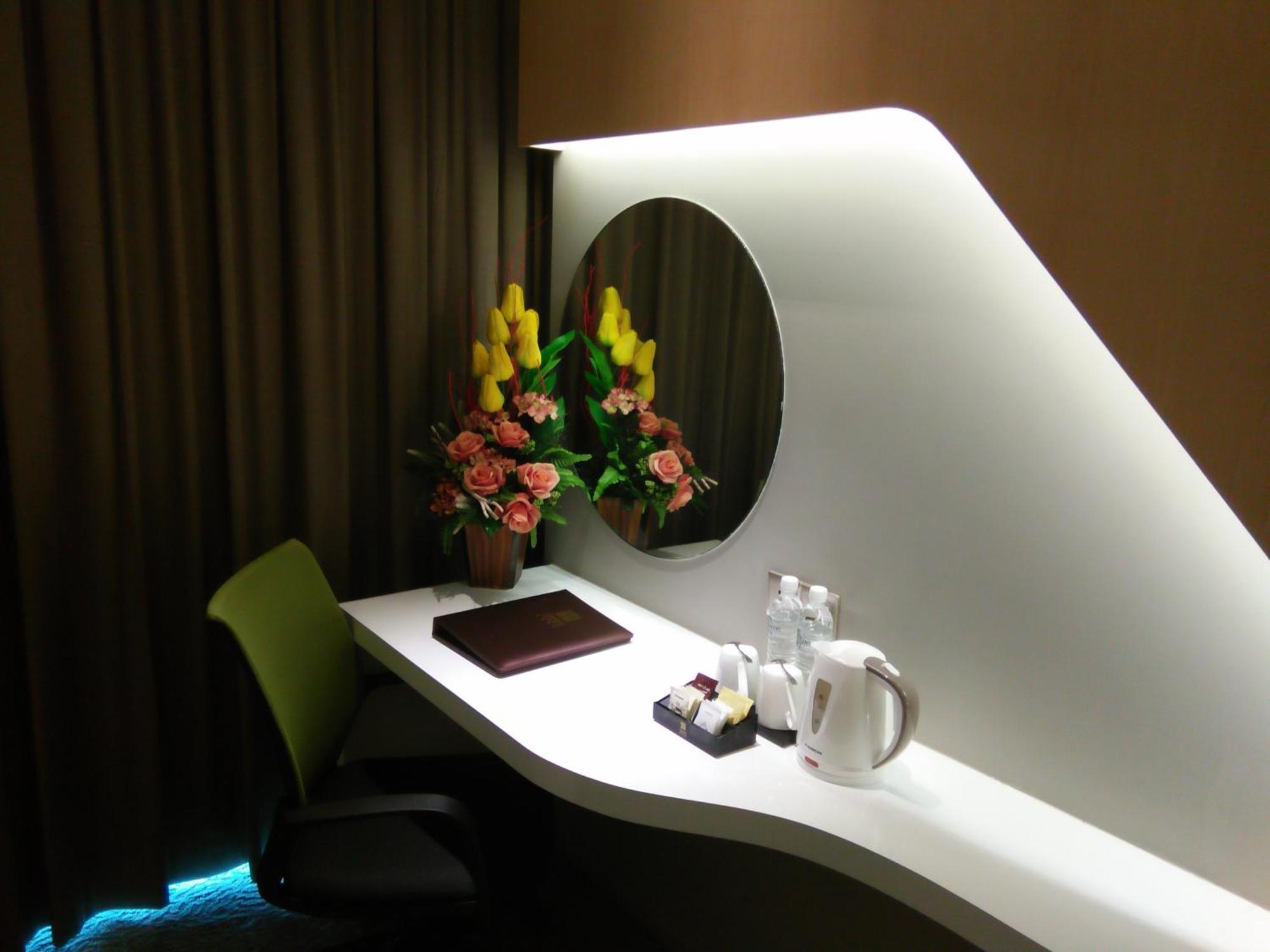 Greens Hotel & Suites Bintulu Room photo