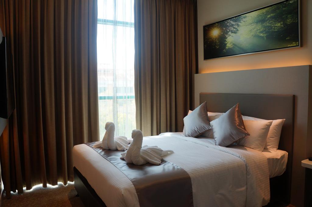 Greens Hotel & Suites Bintulu Exterior photo