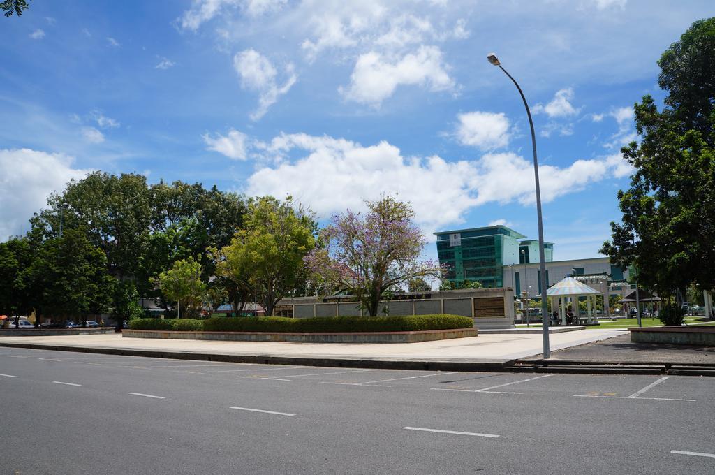 Greens Hotel & Suites Bintulu Exterior photo