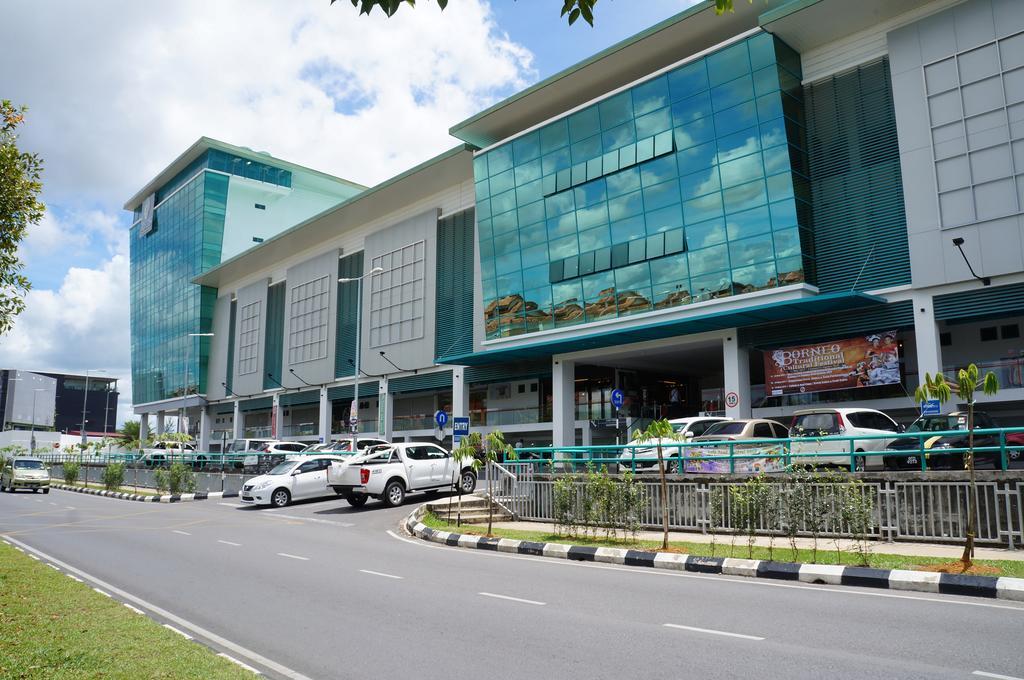 Greens Hotel & Suites Bintulu Exterior photo