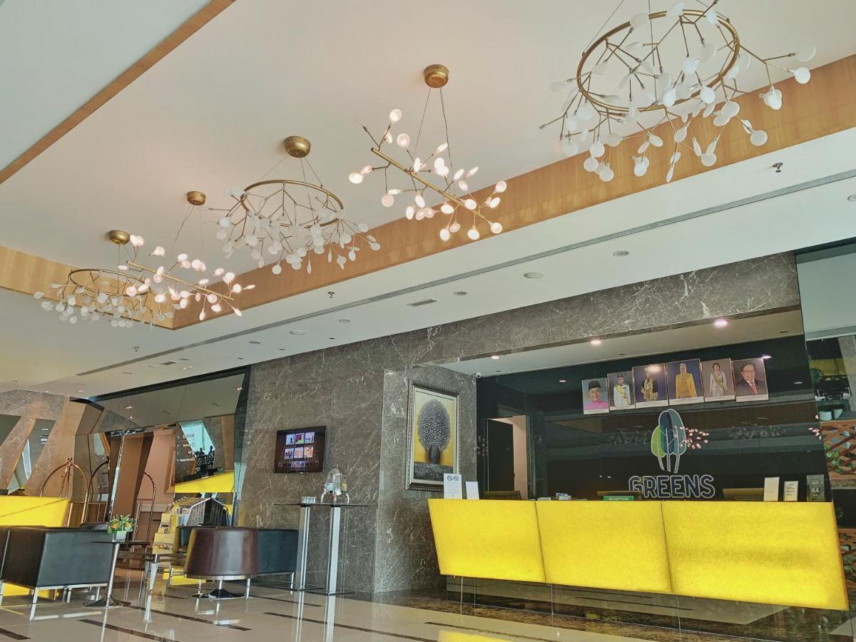 Greens Hotel & Suites Bintulu Exterior photo